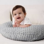 U-Shaped Nursing Pillow for Babies and Moms - Image 3